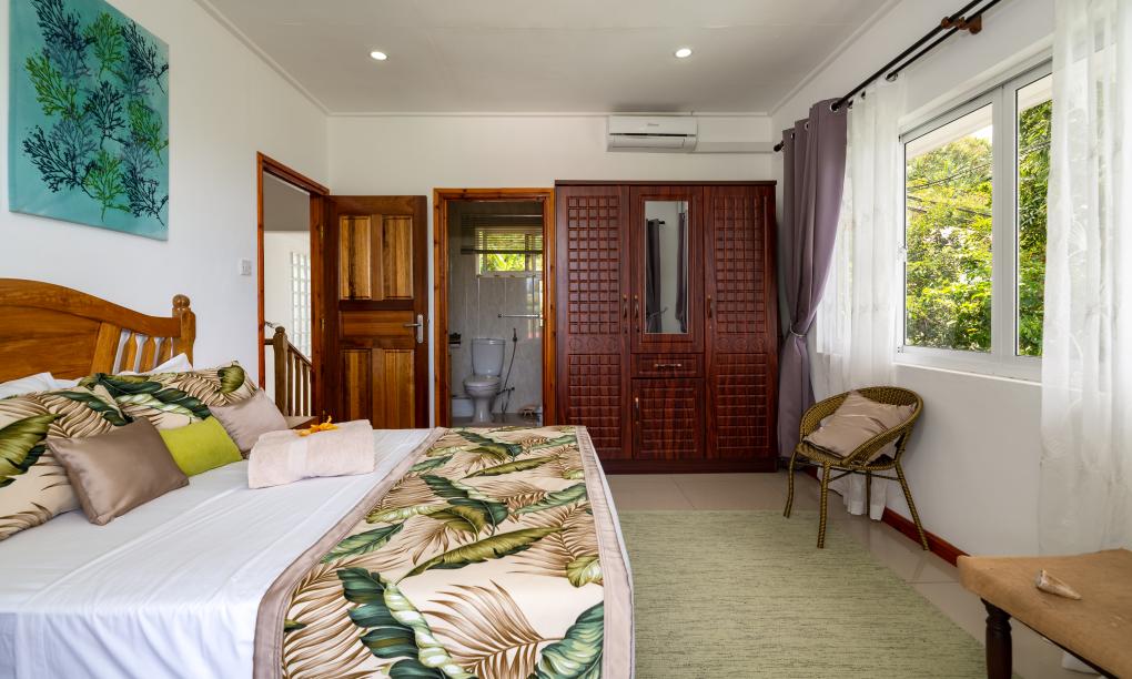 Dusk to Dawn - Villa