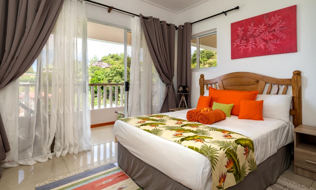 Dusk to Dawn - Villa