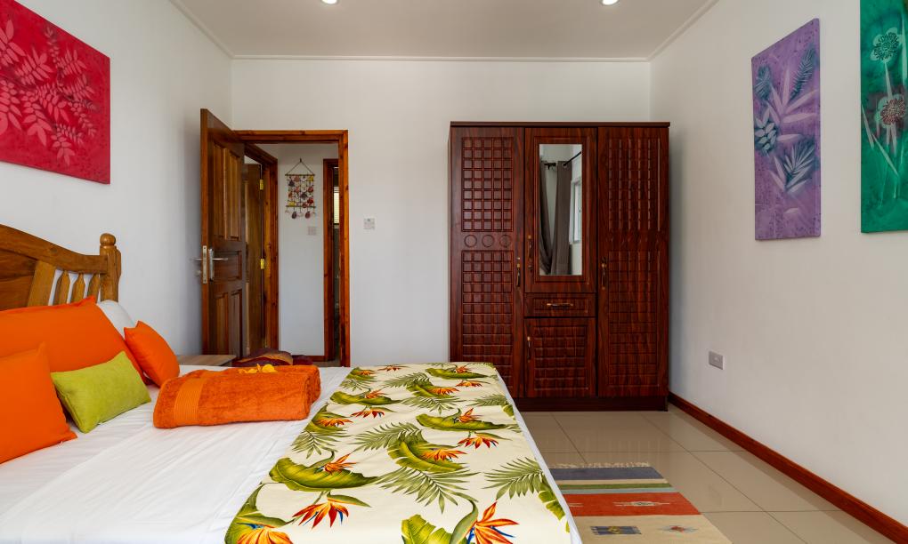 Dusk to Dawn - Villa