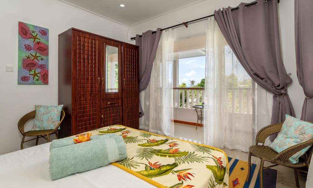 Dusk to Dawn - Villa