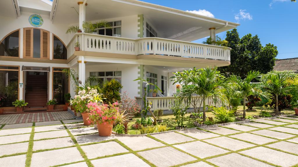 Foto 10: 340 Degrees Mountain View Apartments - Mahé (Seychellen)