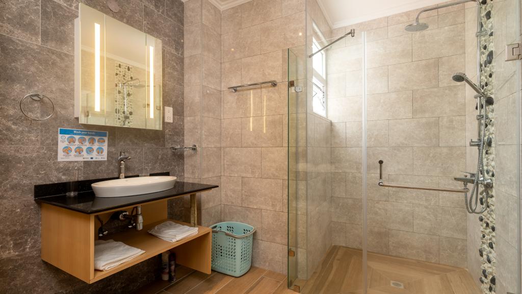 Photo 41: Royale Suites by Arc Royale Luxury Apartments - Mahé (Seychelles)