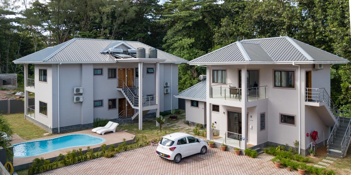 Palm Holiday Apartments