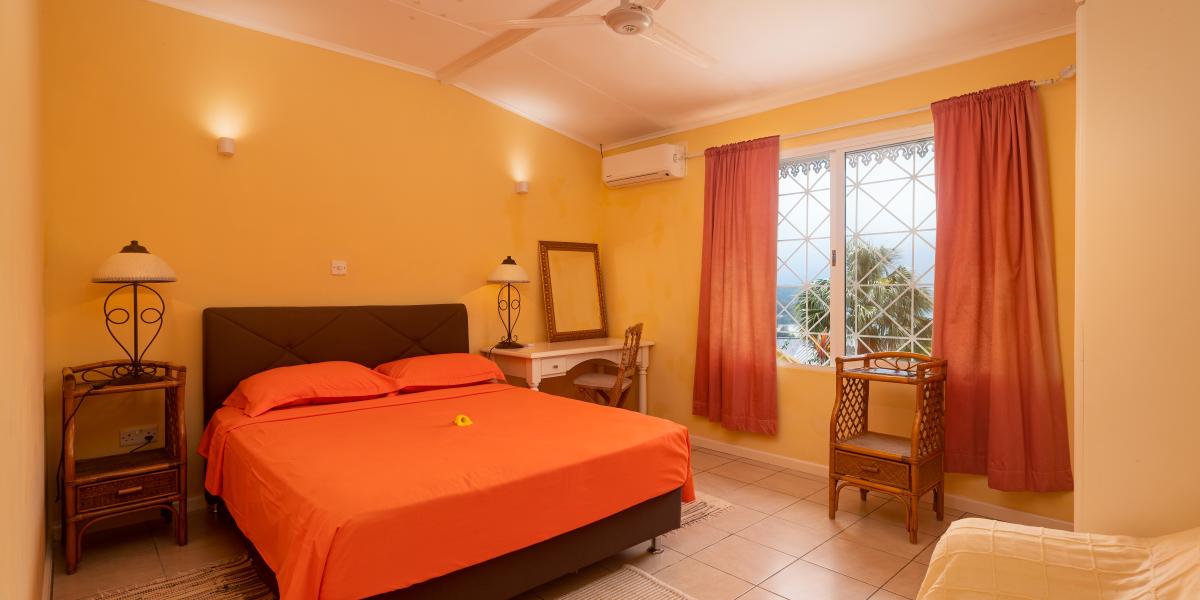 Residence Monte Cristo - 3-Bedroom Duplex Apartment