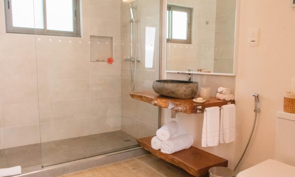 Pineapple Beach Villas - 2-Bedroom Apartment Ground Floor