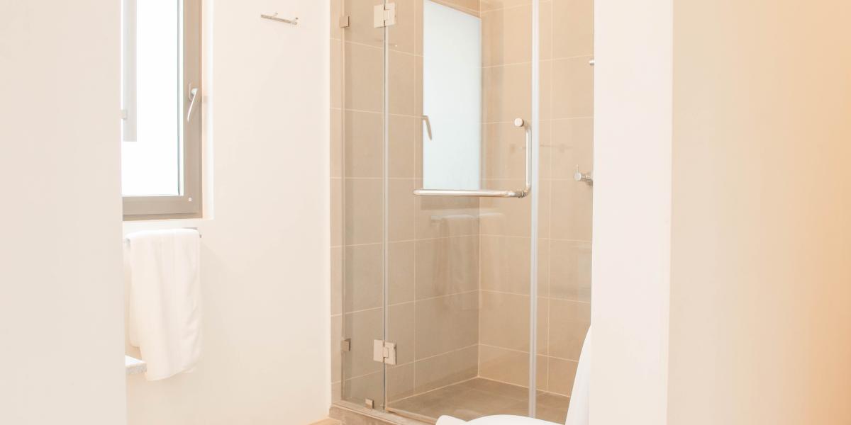 Pineapple Beach Villas - 2-Bedroom Apartment Upper Floor