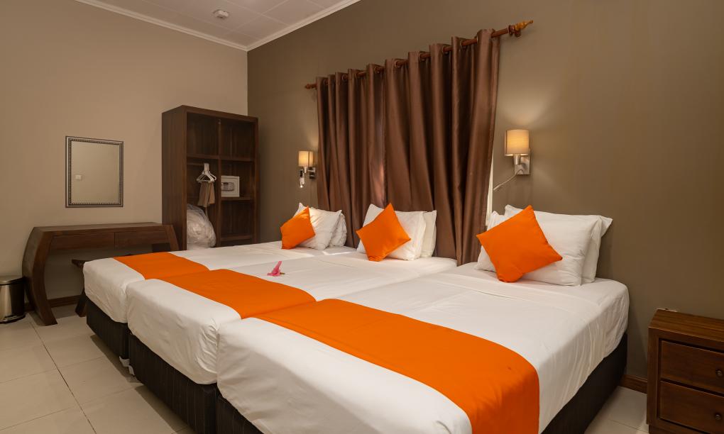 The Ridge Residence - Standard Family Room