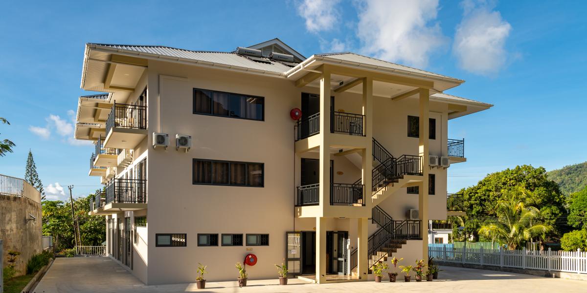 B Holiday Apartments