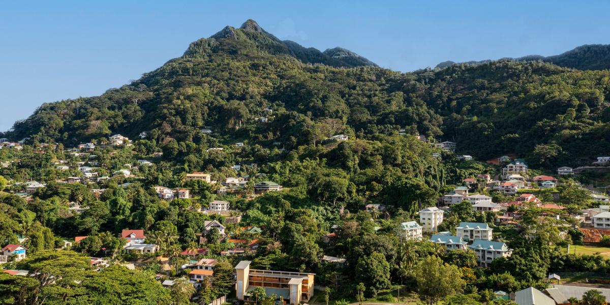 B Holiday Apartments