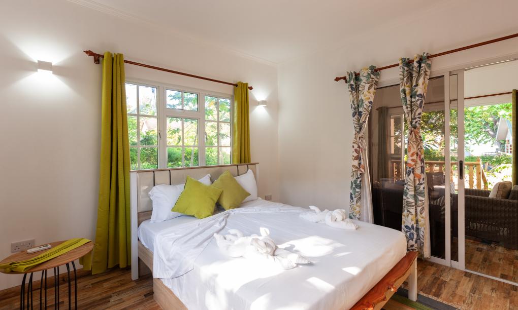 Villa Charette - Appartement mit Gartenblick