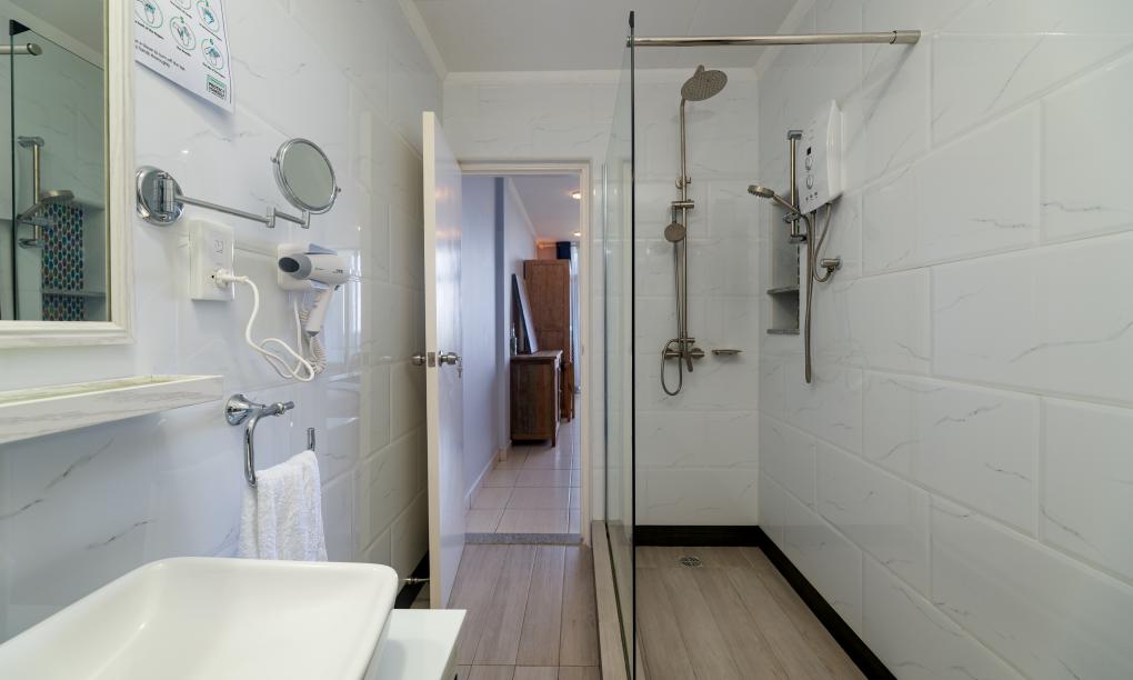 Beau Vallon Studios - 1-Bedroom Apartment