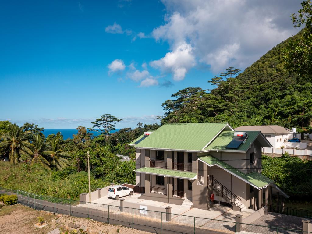 Hidden Valley Residence - Photo 4