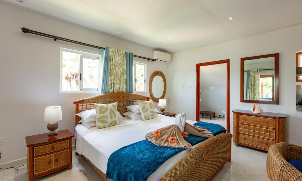 Sea Splash Self Catering - King Meerblick-Suite (4)