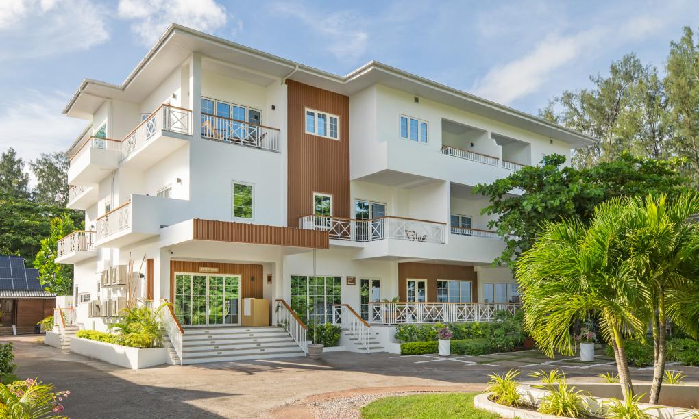 Acajou Beach Resort