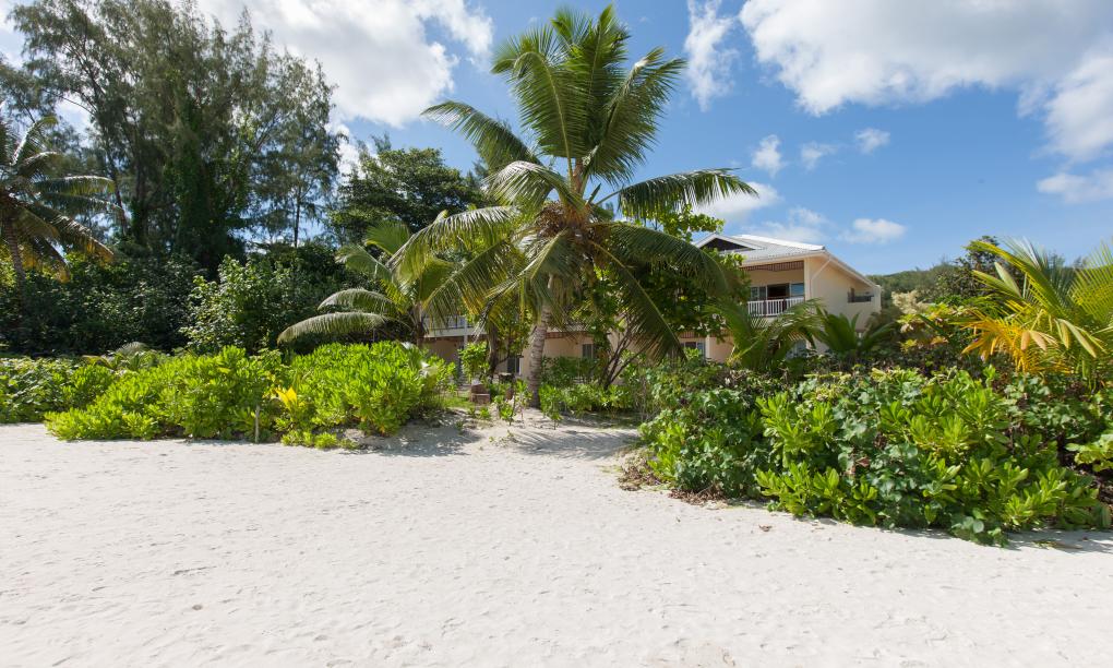 Acajou Beach Resort