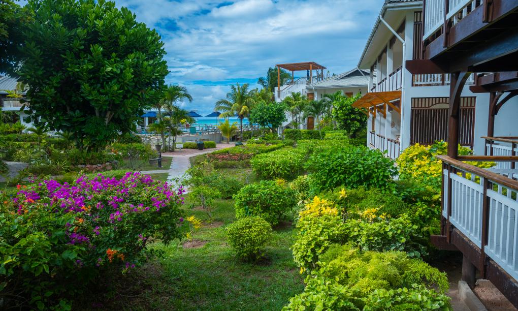 Acajou Beach Resort