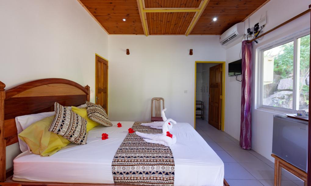Zanboza Guesthouse - Double Room Aquarium