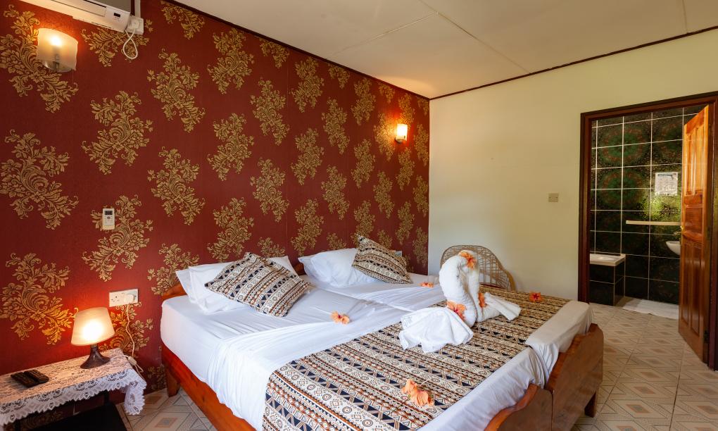 Zanboza Guesthouse - Twin Room Azzurra with balcony