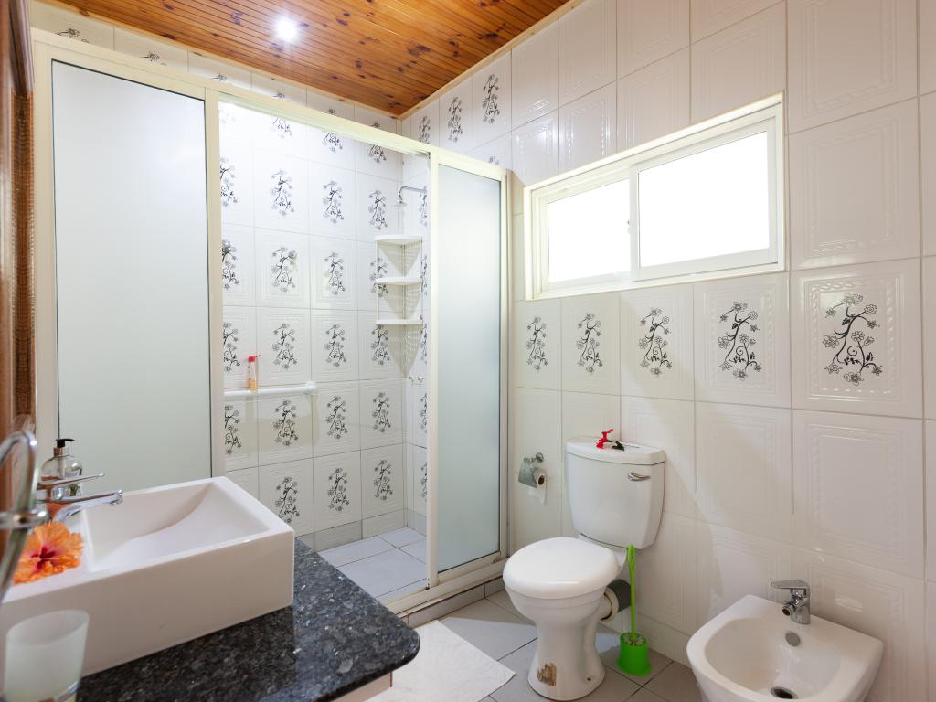 Zanboza Guesthouse - Photo 4