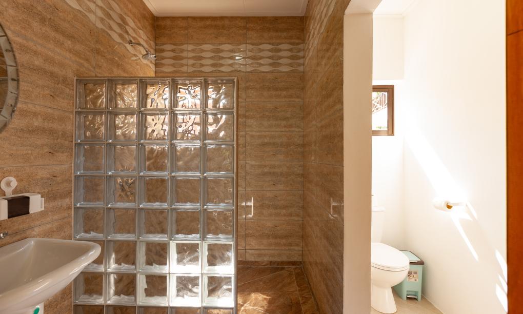 Anse Grosse Roche Beach Villa - 2-Bedroom Family Apartment