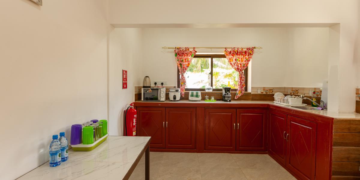 Anse Grosse Roche Beach Villa - 2-Bedroom Family Apartment