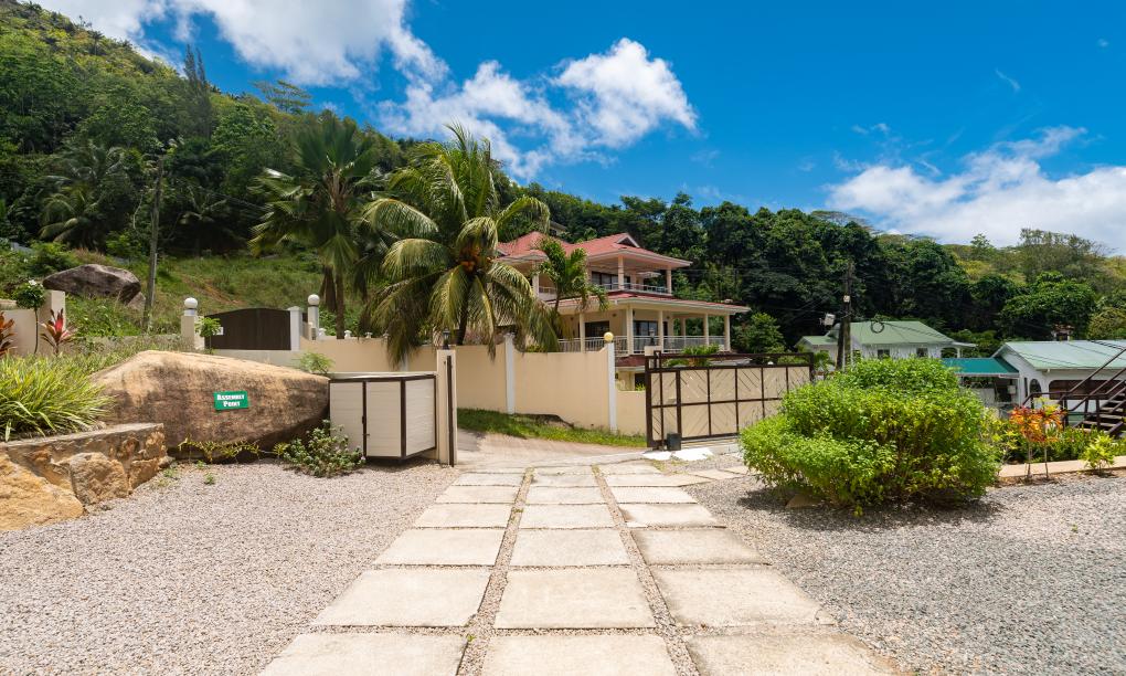 Bougainvillas Seychelles