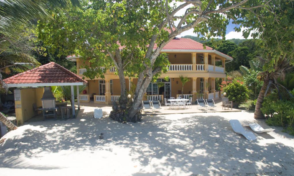 Villa Dorado
