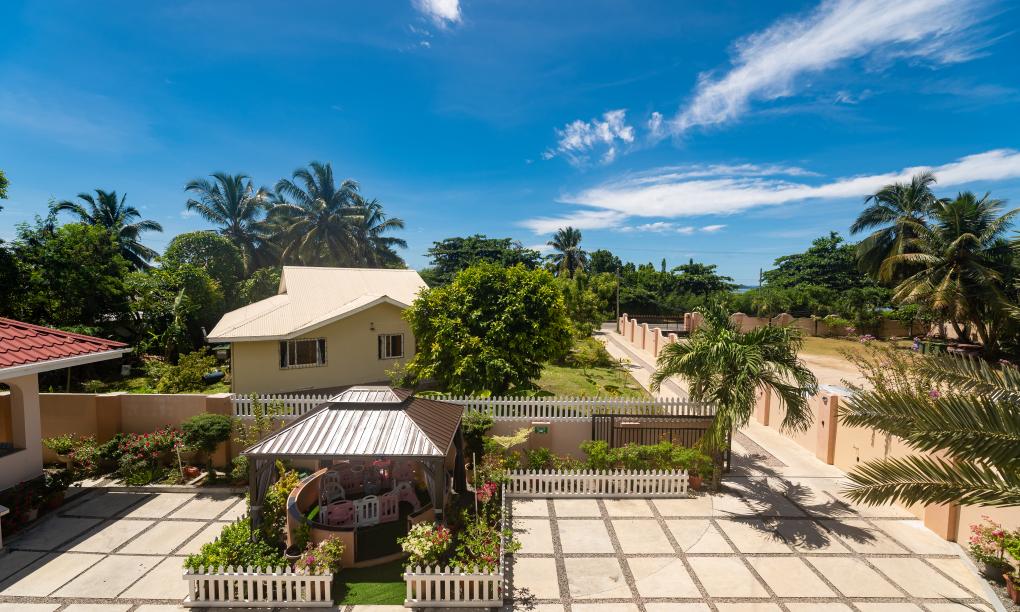 Erica's Residence Self Catering Apartment - Appartement 2 chambres