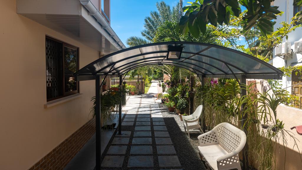 Photo 8: Erica's Residence Self Catering Apartment - Mahé (Seychelles)