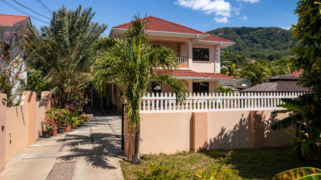 Photo 7: Erica's Residence Self Catering Apartment - Mahé (Seychelles)