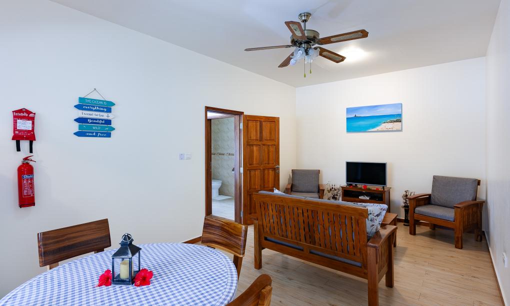 Seashell Beach Villa - Apartment with Balcony and Sea View