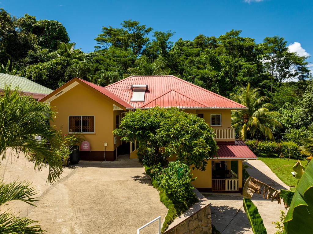 Zeph Self Catering - Photo 8