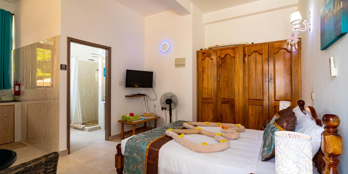 Azia's Apartments - Standard Appartement