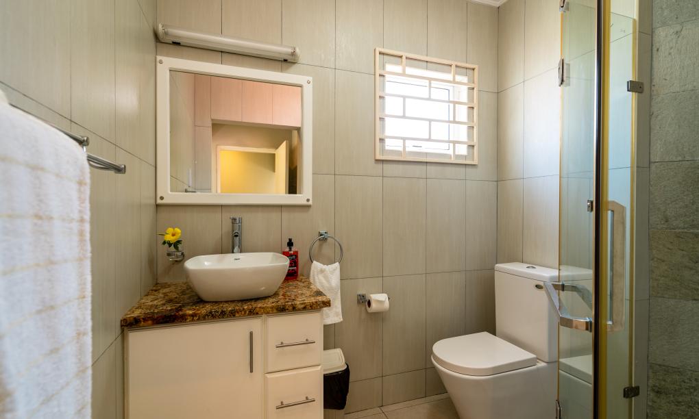 Riverside Residence - 2-Schlafzimmer-Appartement (Erdgeschoss)