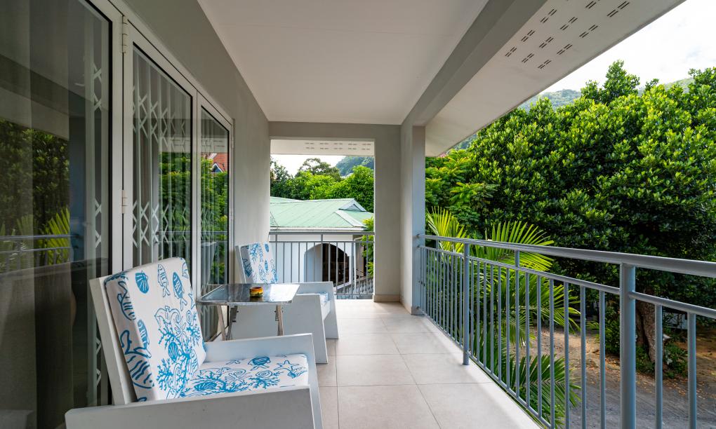 Riverside Residence - 2-Schlafzimmer-Appartement (Obergeschoss)