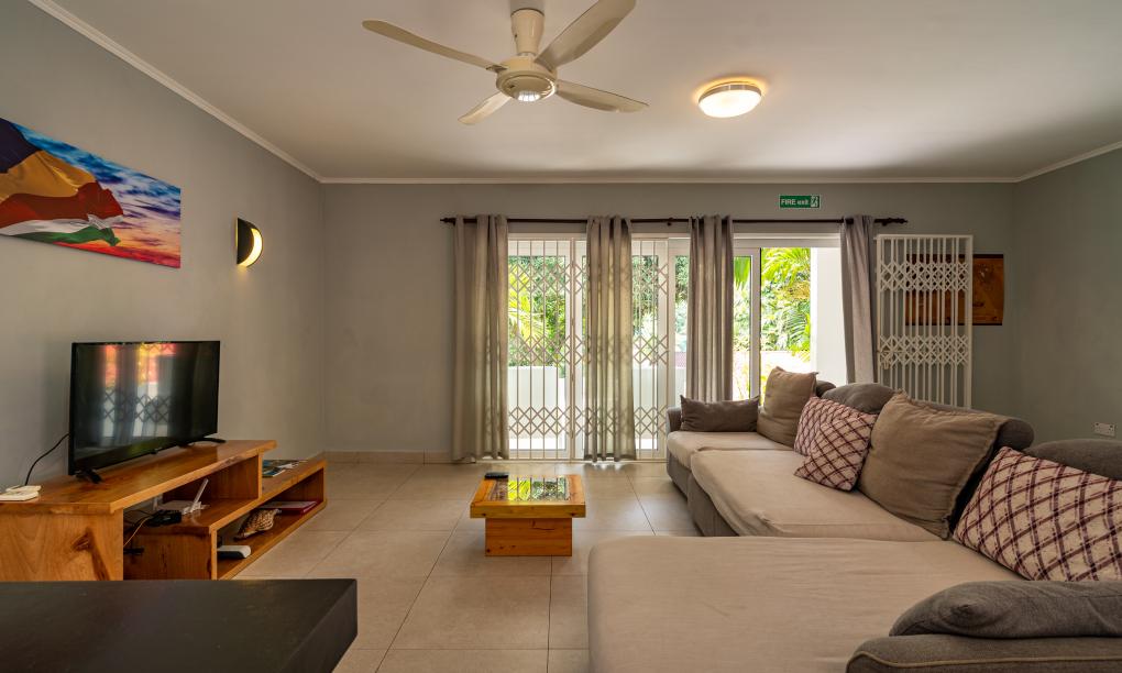 Riverside Residence - 2-Schlafzimmer-Appartement (Erdgeschoss)