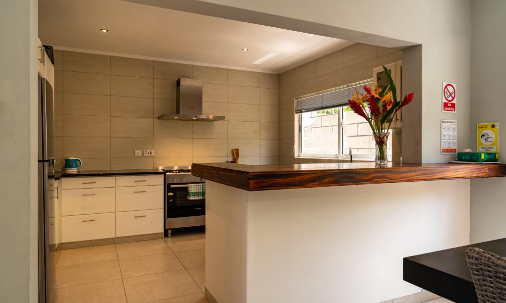 Riverside Residence - 2-Schlafzimmer-Appartement (Erdgeschoss)