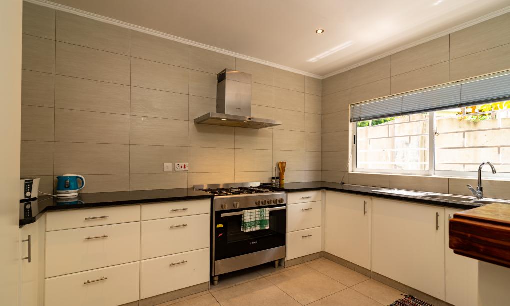 Riverside Residence - 2-Schlafzimmer-Appartement (Erdgeschoss)