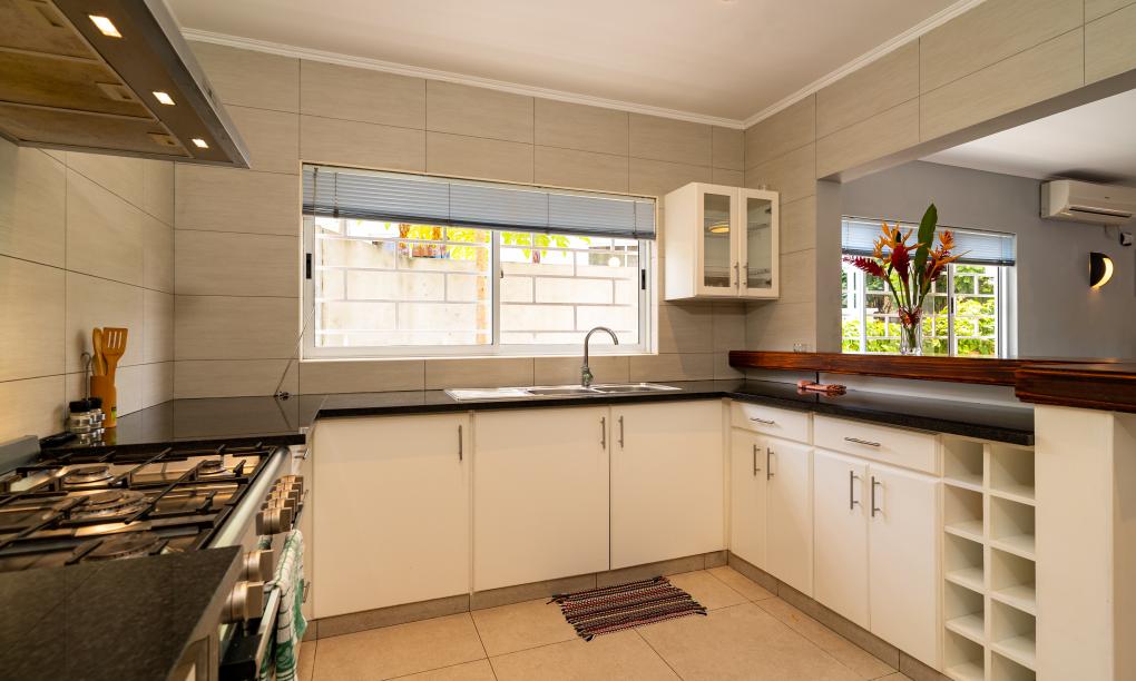 Riverside Residence - 2-Schlafzimmer-Appartement (Erdgeschoss)