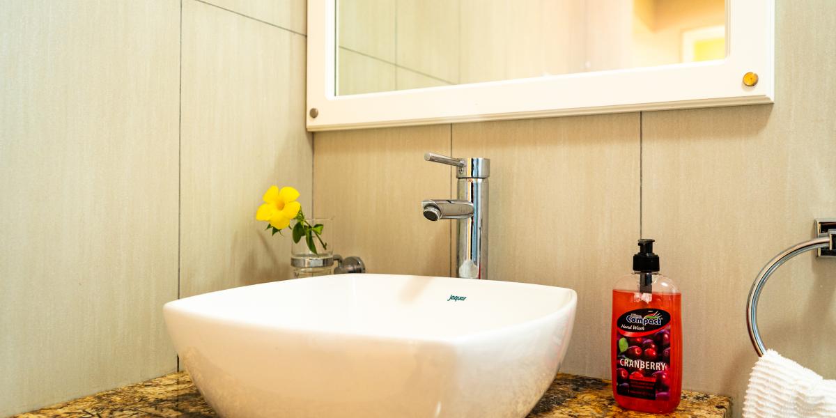 Riverside Residence - 2-Schlafzimmer-Appartement (Obergeschoss)