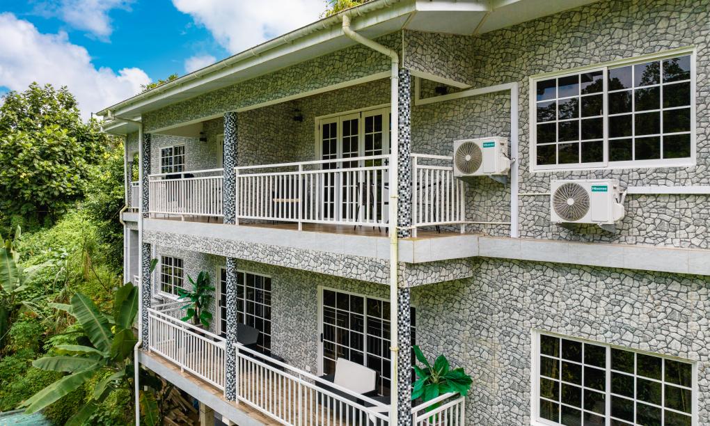 Paradise Breeze Apartments