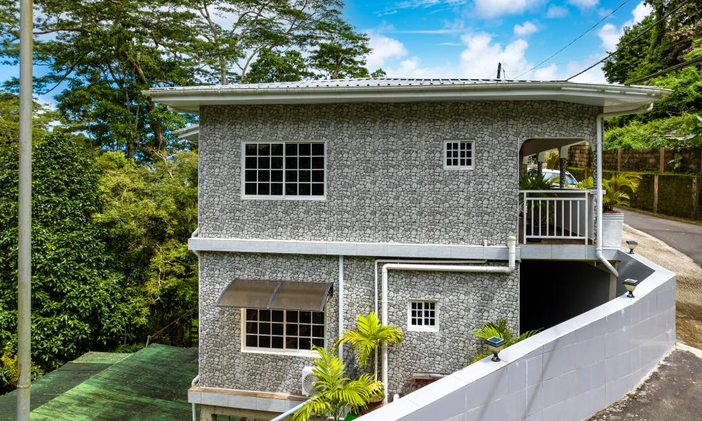 Paradise Breeze Apartments