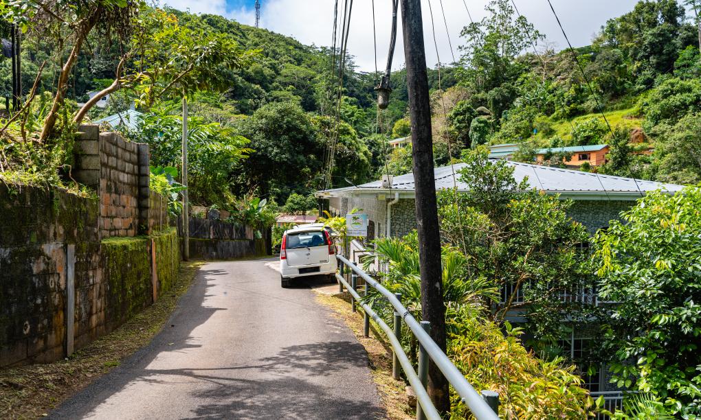 Paradise Breeze Apartments