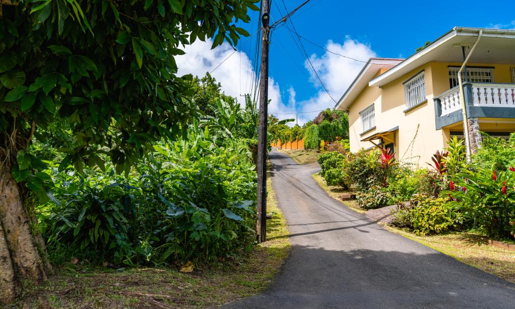 Paradise Breeze Apartments