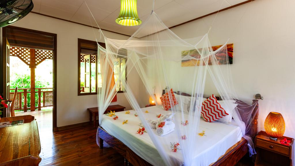 Photo 3: Bois d'Amour - La Digue (Seychelles)