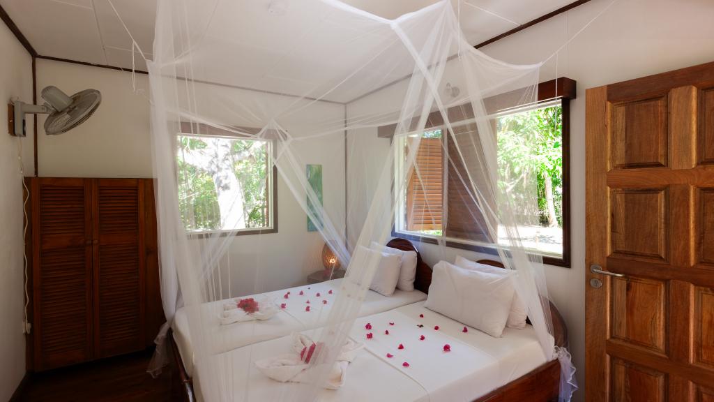 Photo 4: Bois d'Amour - La Digue (Seychelles)