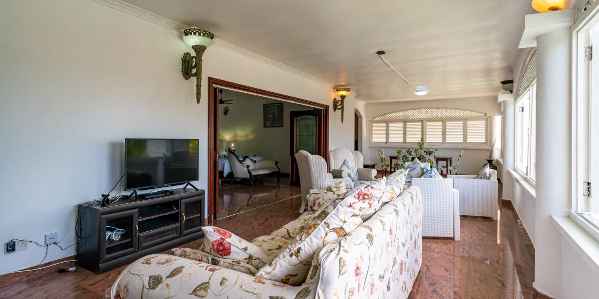 Le Bonheur Villa - Penthouse Suite