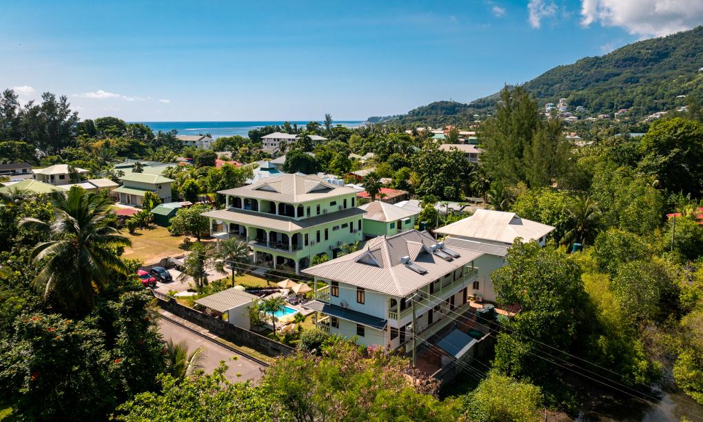 Green Palm Self Catering Apartments & Chalets