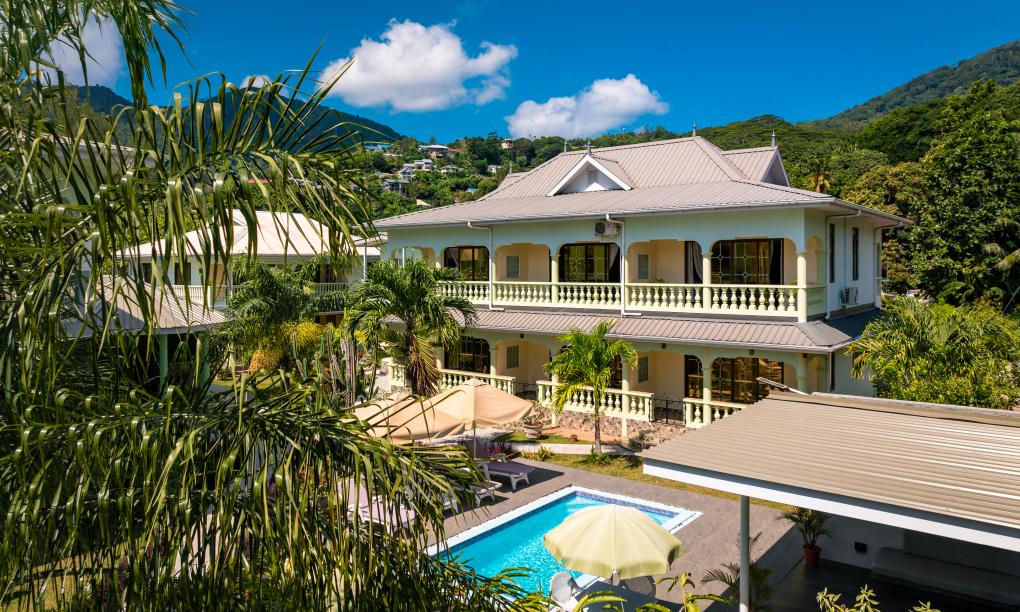 Green Palm Self Catering Apartments & Chalets