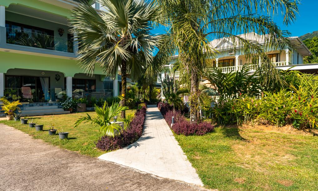 Green Palm Self Catering Apartments & Chalets